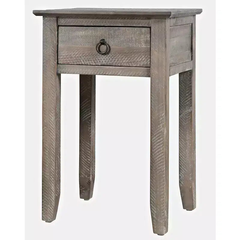 Table de chevet de ferme en bois massif vieilli
