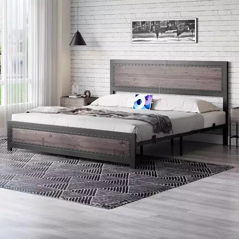 Commode double 6 tiroirs en bois avec poignées dorées 62''