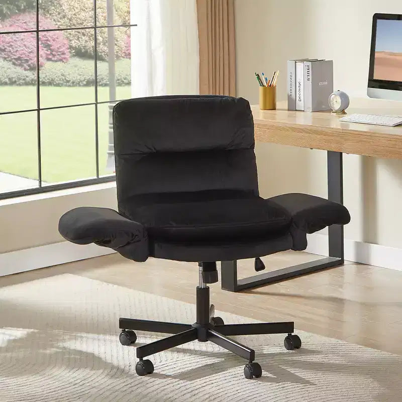 Chaise de bureau à piètement croisé en métal de 97 cm avec accoudoirs relevables et roulettes